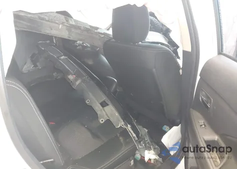 2017 Mitsubishi Outlander Es z USA, uszkodzony, nr VIN JA4AZ2A33HZ038323